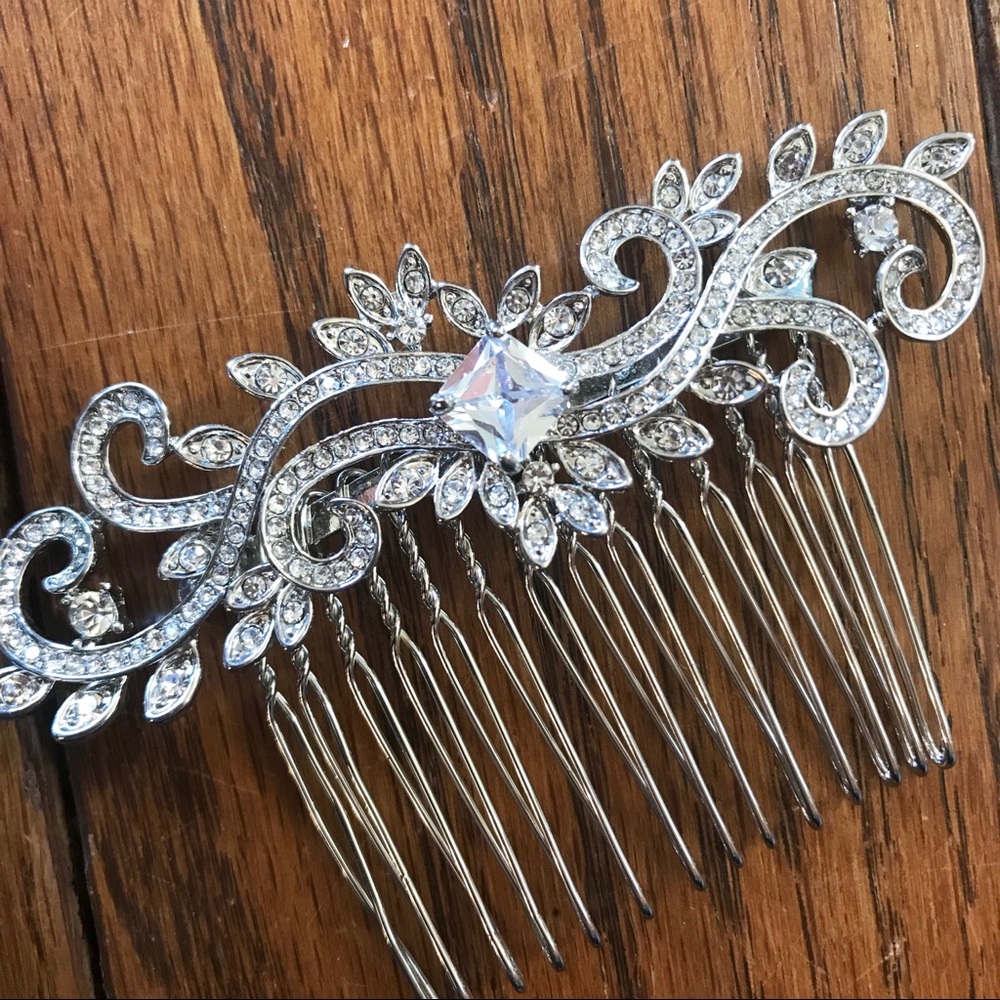 Silver Crystal Hair Comb, Wedding Bridal Hair Comb